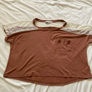 Crop top lace sleeves